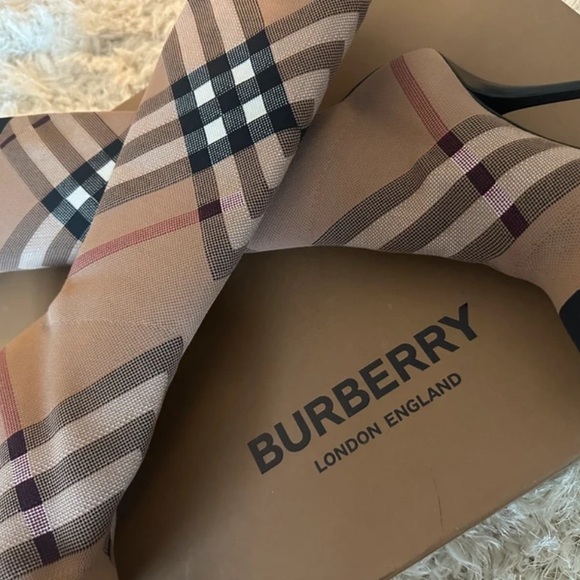 Burberry Tan and Black Heeled Boots - Picture 6 of 7